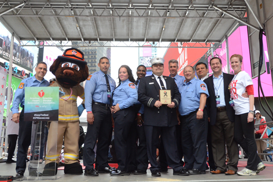 Members of CPR Training Unit accept the Heartsaver Award