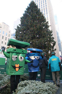 characters at Rockefeller Center