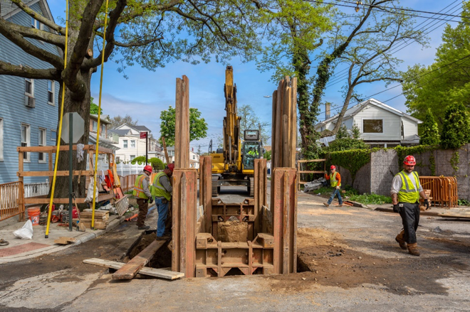 Water Main repair work with trench walls