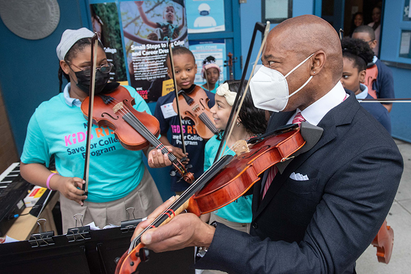 Mayor Eric Adams and NYC students.