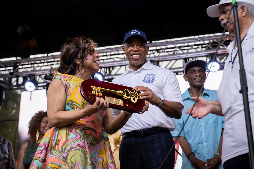 Mayor Adams delivers Key to the City of New York to music legend Valerie Simpson.